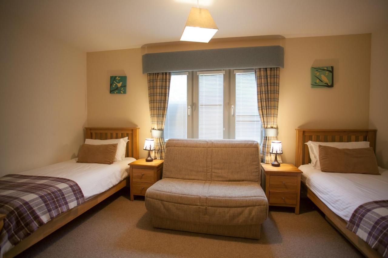 Loch Ness Abbey Cottages Fort Augustus Exterior photo