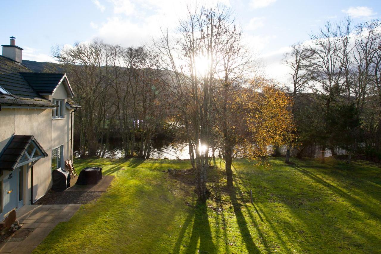Loch Ness Abbey Cottages Fort Augustus Exterior photo