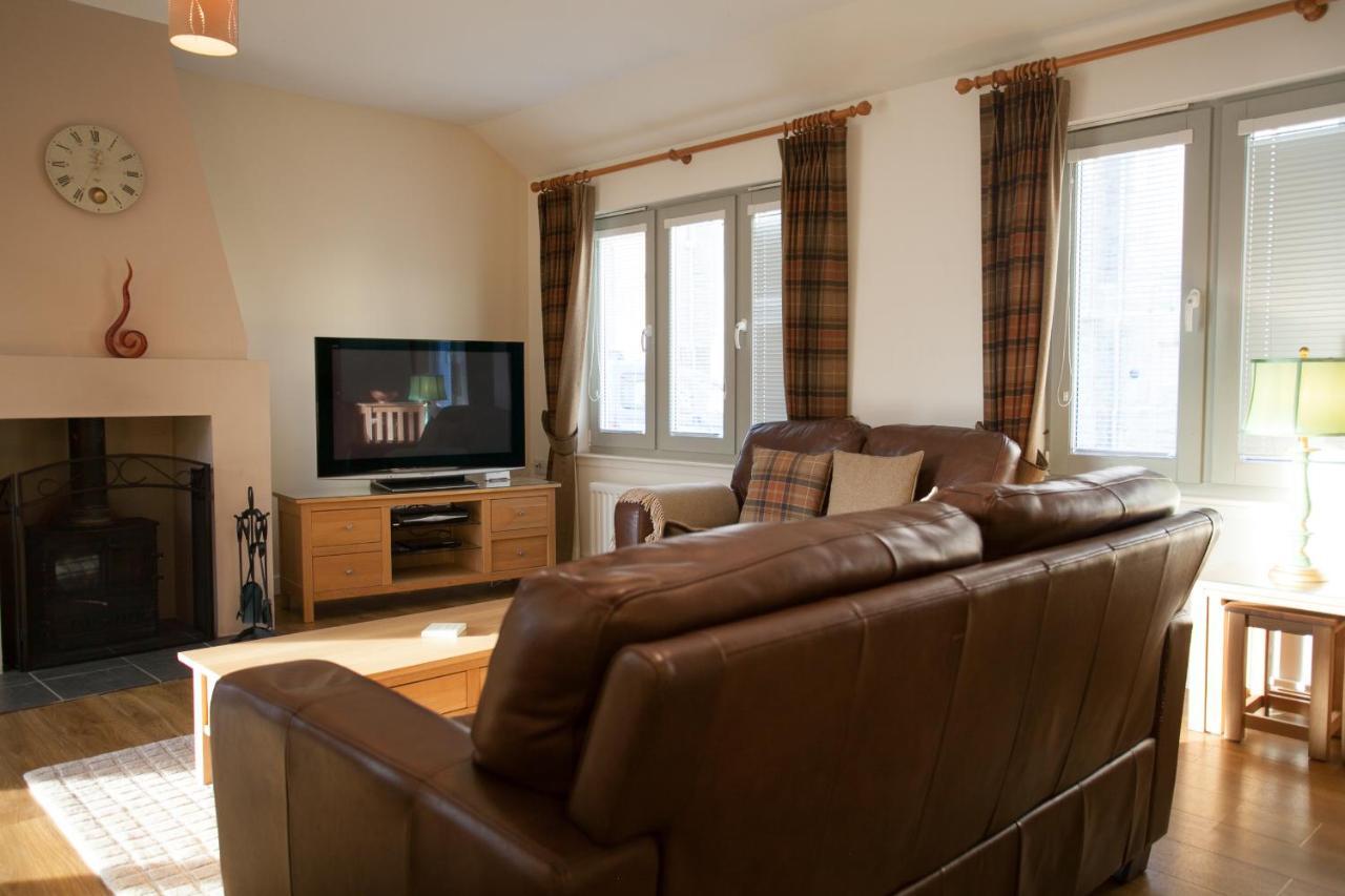 Loch Ness Abbey Cottages Fort Augustus Exterior photo