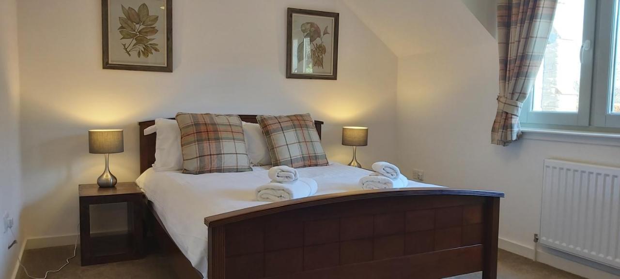 Loch Ness Abbey Cottages Fort Augustus Exterior photo